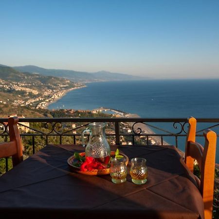 Azienda Agrituristica Le Terre Di San Leonardo Cetraro Exteriör bild