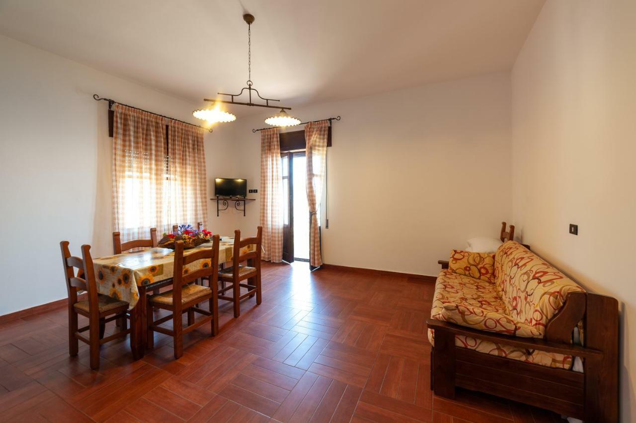 Azienda Agrituristica Le Terre Di San Leonardo Cetraro Exteriör bild