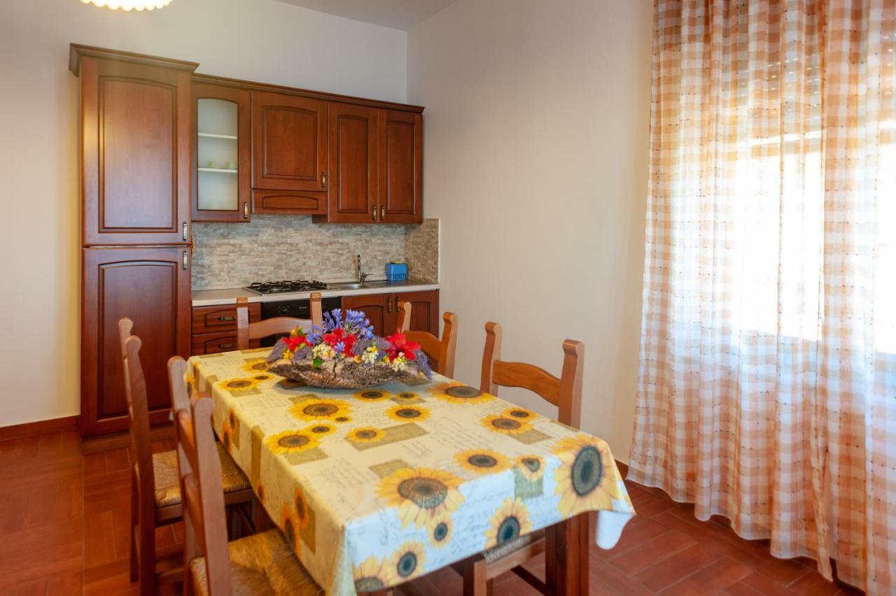 Azienda Agrituristica Le Terre Di San Leonardo Cetraro Exteriör bild