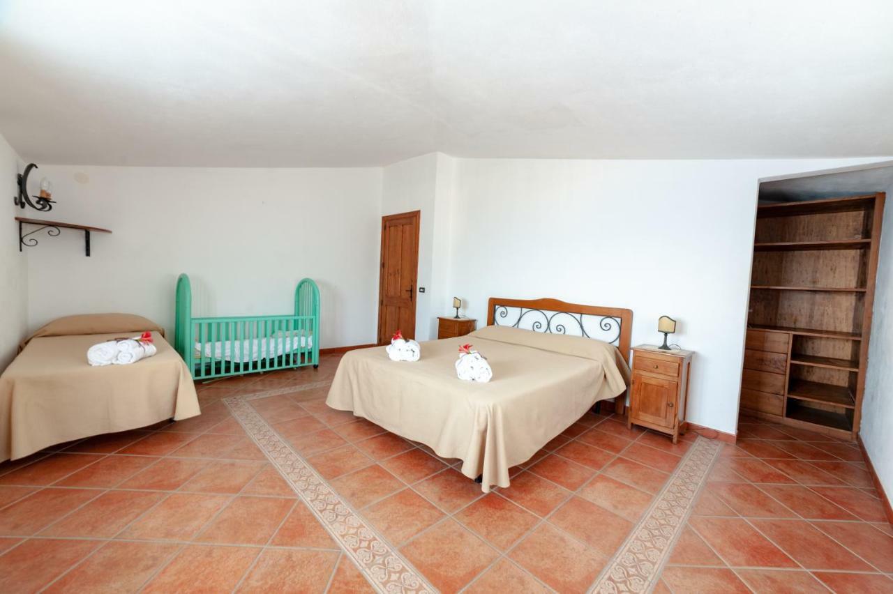 Azienda Agrituristica Le Terre Di San Leonardo Cetraro Exteriör bild
