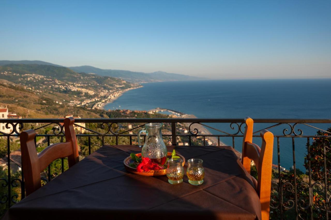 Azienda Agrituristica Le Terre Di San Leonardo Cetraro Exteriör bild
